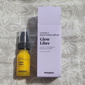 Glow Libre Vitamin C Brightening Serum - Yellow